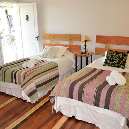 Hostal Petit Verdot Santa Cruz Phòng bức ảnh